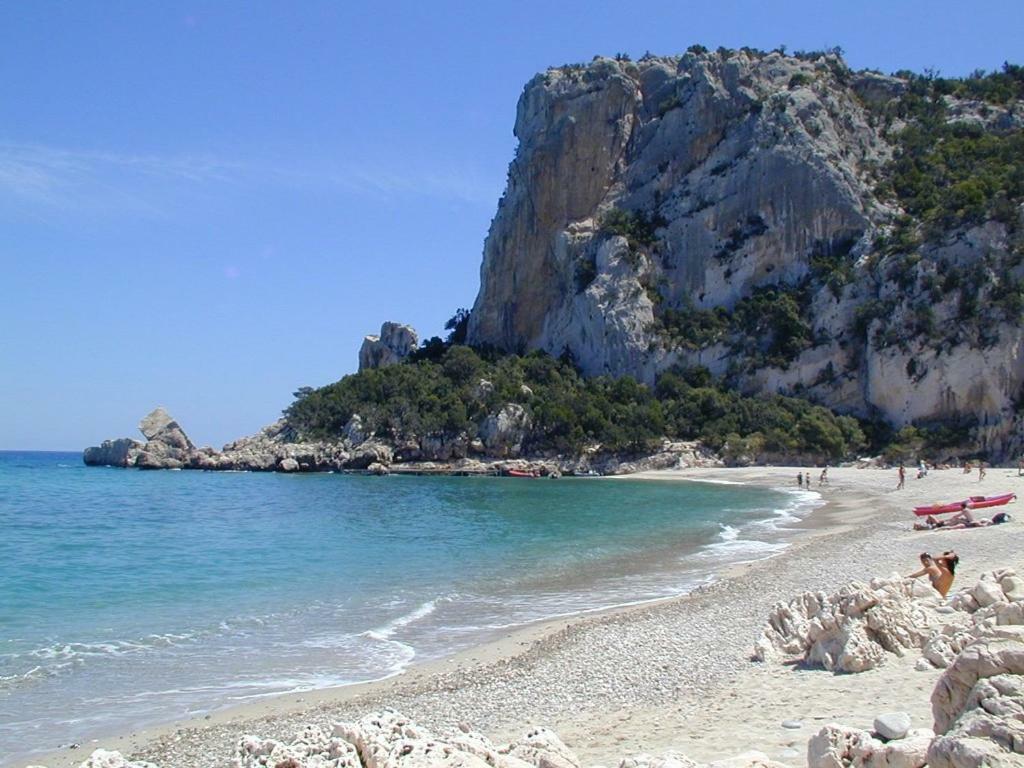 Casa In Riva Al Mare Appartement Cala Gonone Buitenkant foto